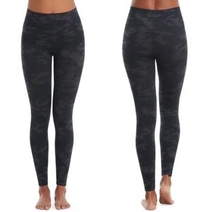 Spanx Look At Me Now Camo Casual Seamless Leggings Women's Black Size: M